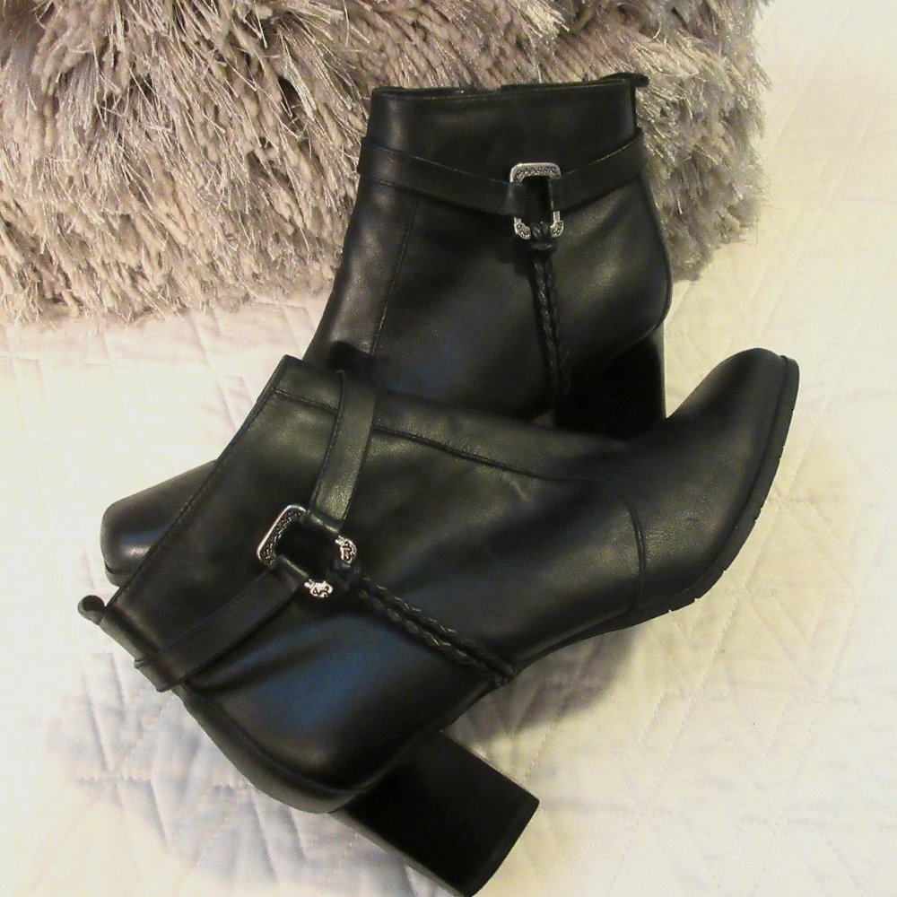 "Leather Lodge by Khombu" Black Ankle Boots sz 8.5